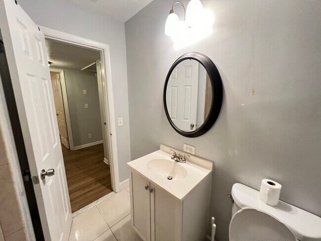 Building Photo - 3219 Fruitwood Ln