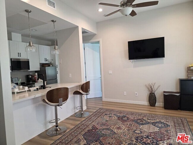 Building Photo - 2503 Phelan Ln