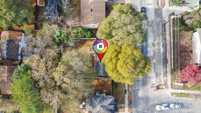 Building Photo - 1325 W Little Creek Rd