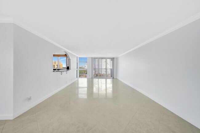 Building Photo - 1360 S Ocean Blvd