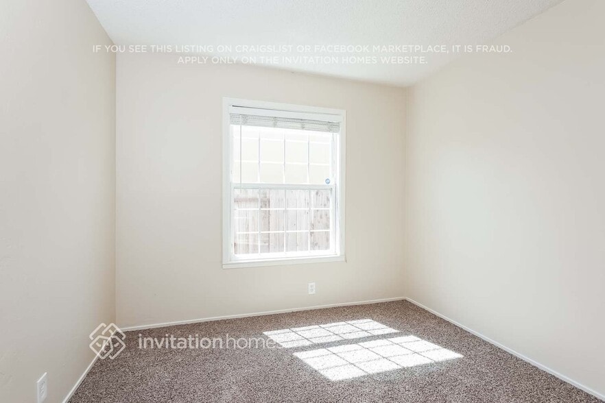 Building Photo - 361 Inverness Dr