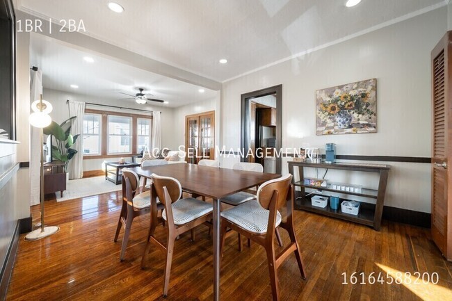 Building Photo - 1038 Crosby St NW