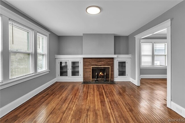 Building Photo - 49 Virgil Ave