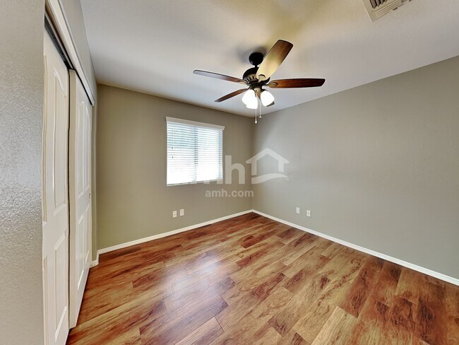 Building Photo - 6415 W Chisum Trail