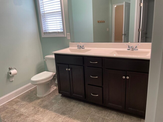 Building Photo - 3 Bedroom 2 Bath House in Boiling Springs