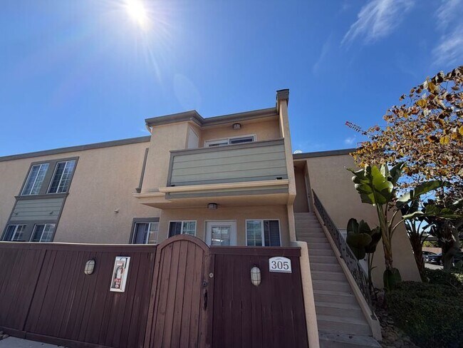 Building Photo - 5402 Balboa Arms Dr