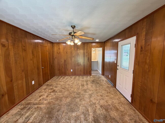 Building Photo - 900 Barclift St NW