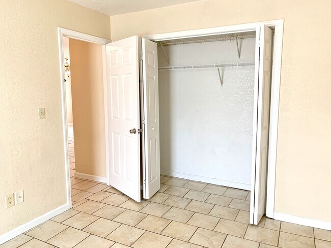 Building Photo - A-C Hill