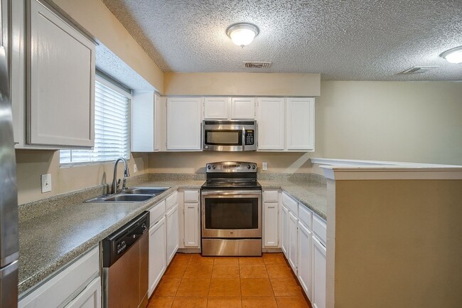 Building Photo - 1906 Beacon Way