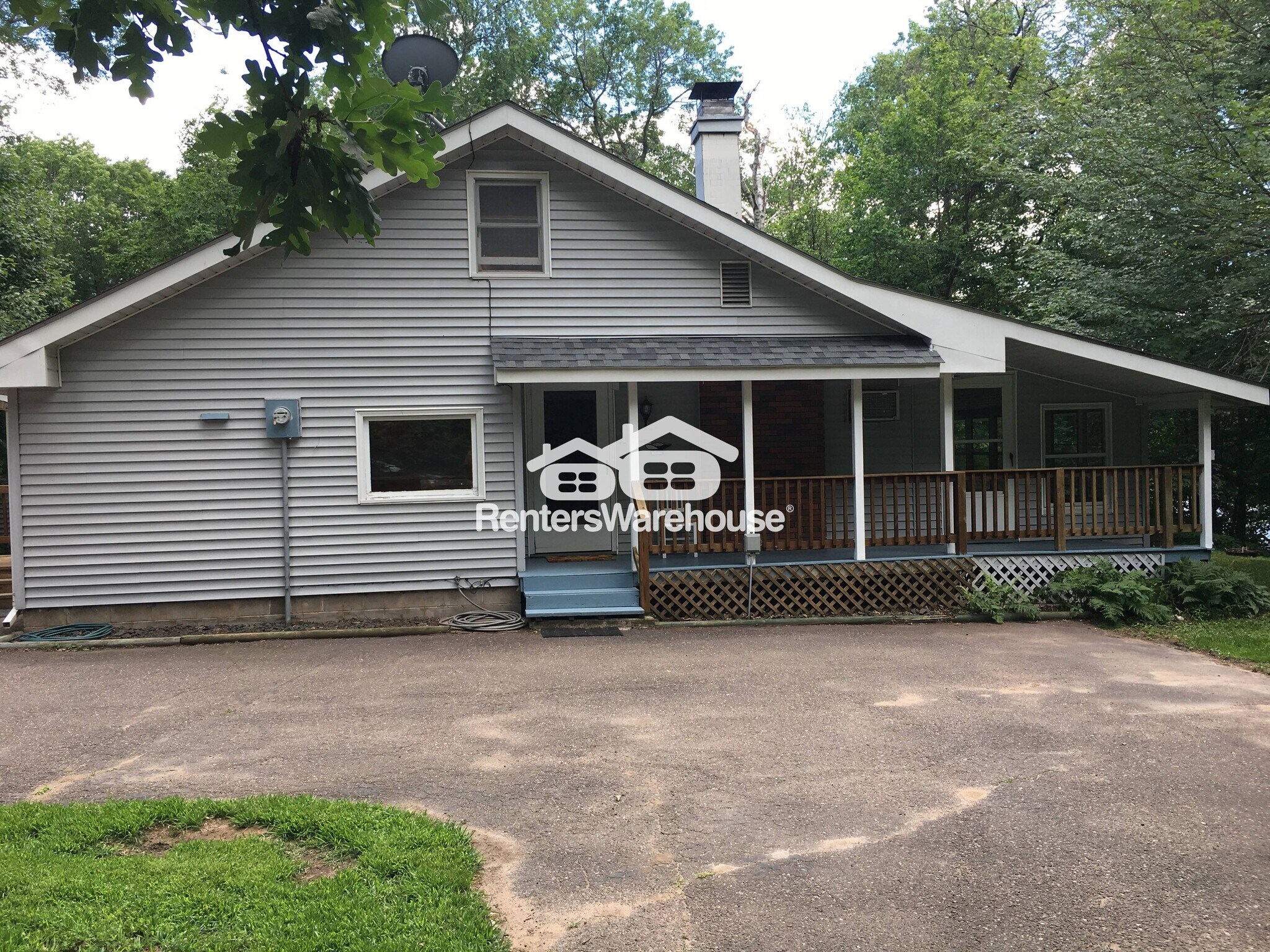 Building Photo - 1137 Birchwood Ln