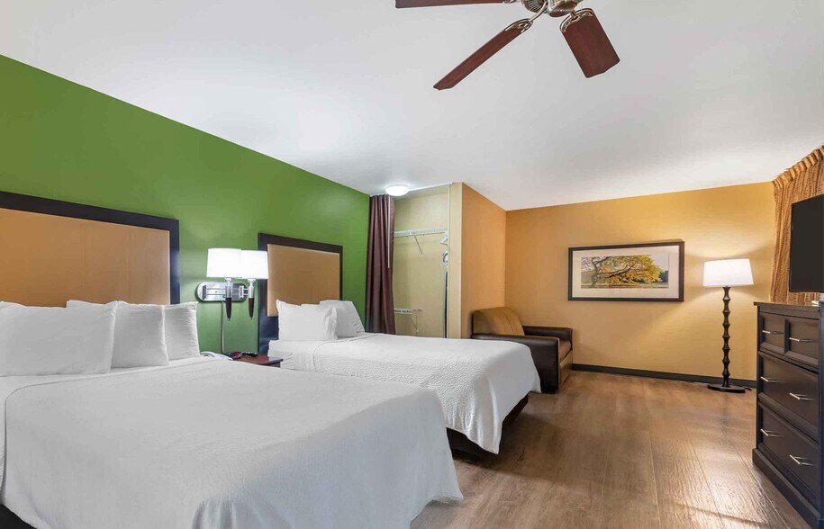 Building Photo - Furnished Studio-Colorado Springs - West