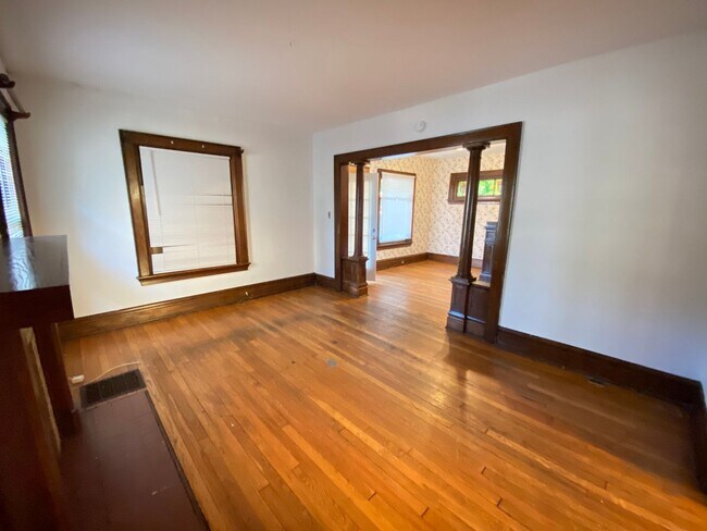 Building Photo - 1834 N 4th St