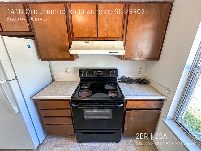 Building Photo - 141B Old Jericho Rd Beaufort, SC 29902-