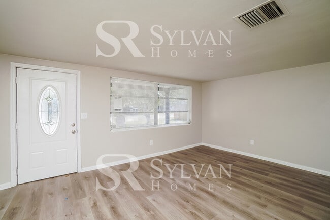 Building Photo - Lease today! No extra charge for contentme...