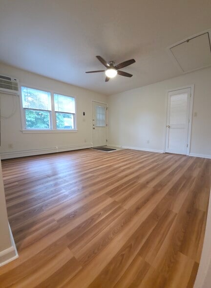 Building Photo - 139 2nd St