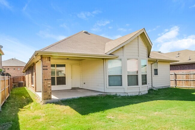 Building Photo - 1717 Nightingale Dr