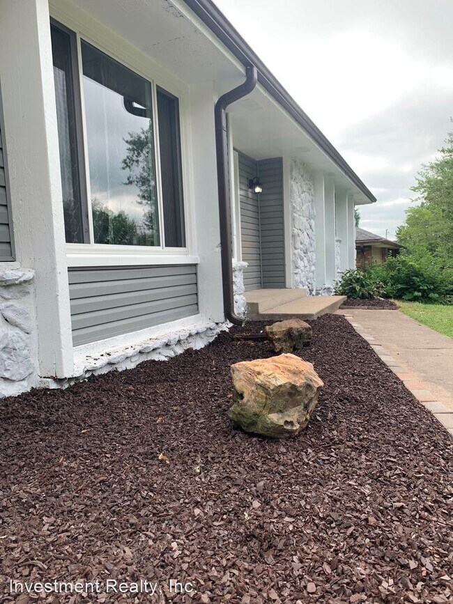 Building Photo - 3 br, 2 bath House - 1863 E Valley Water M...