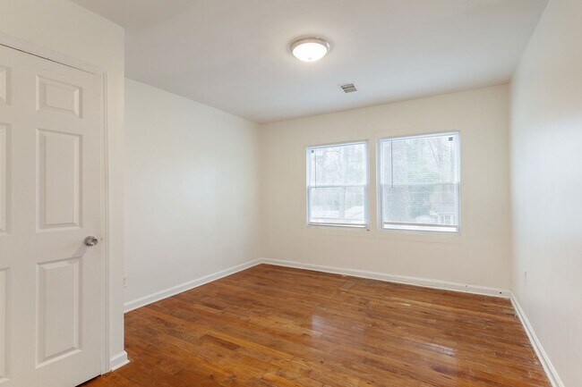 Building Photo - Spacious 3bd/2ba w/ Large Backyard & Close to ATL Beltline!