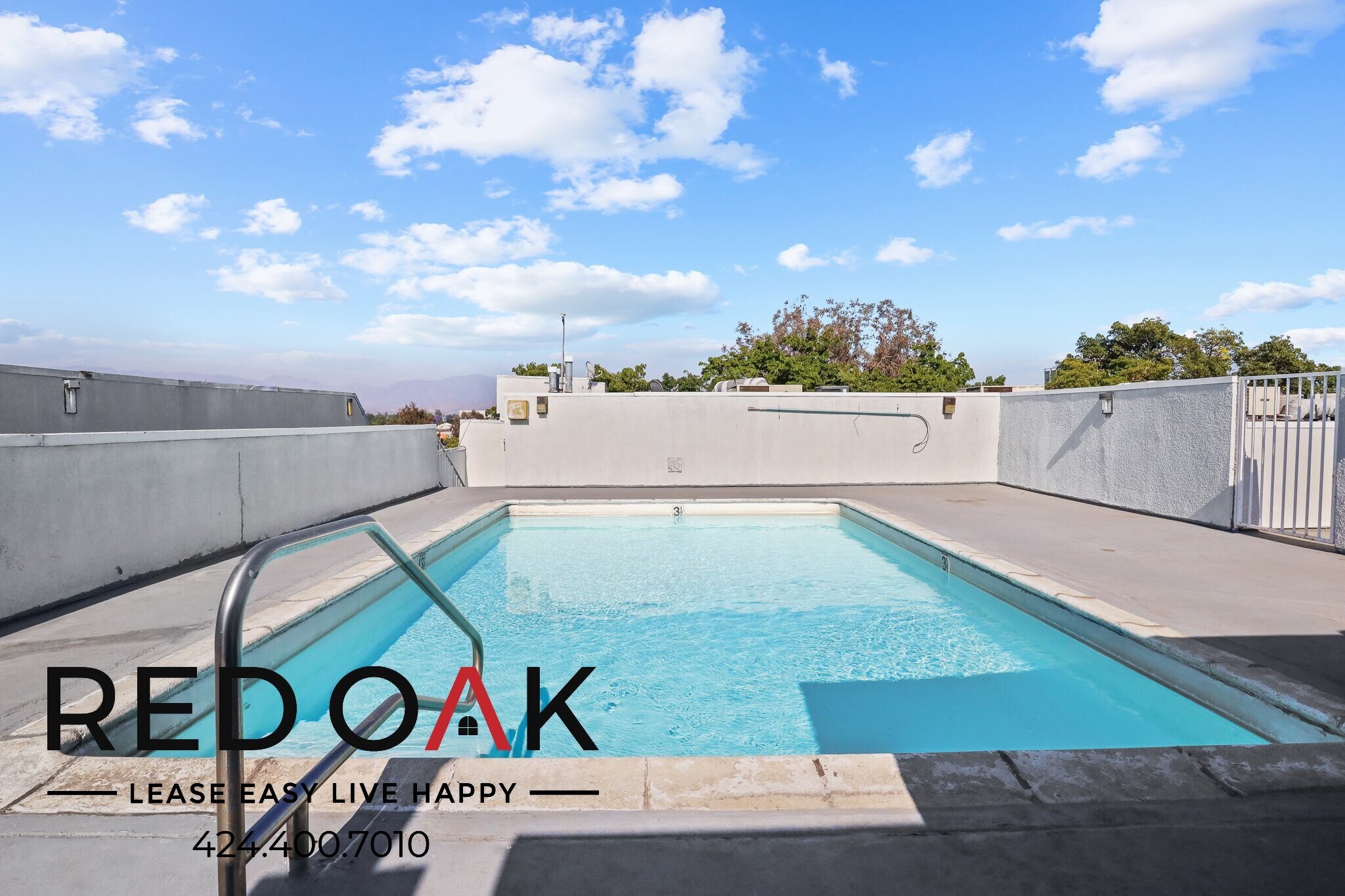 Building Photo - 8309 Cedros Ave