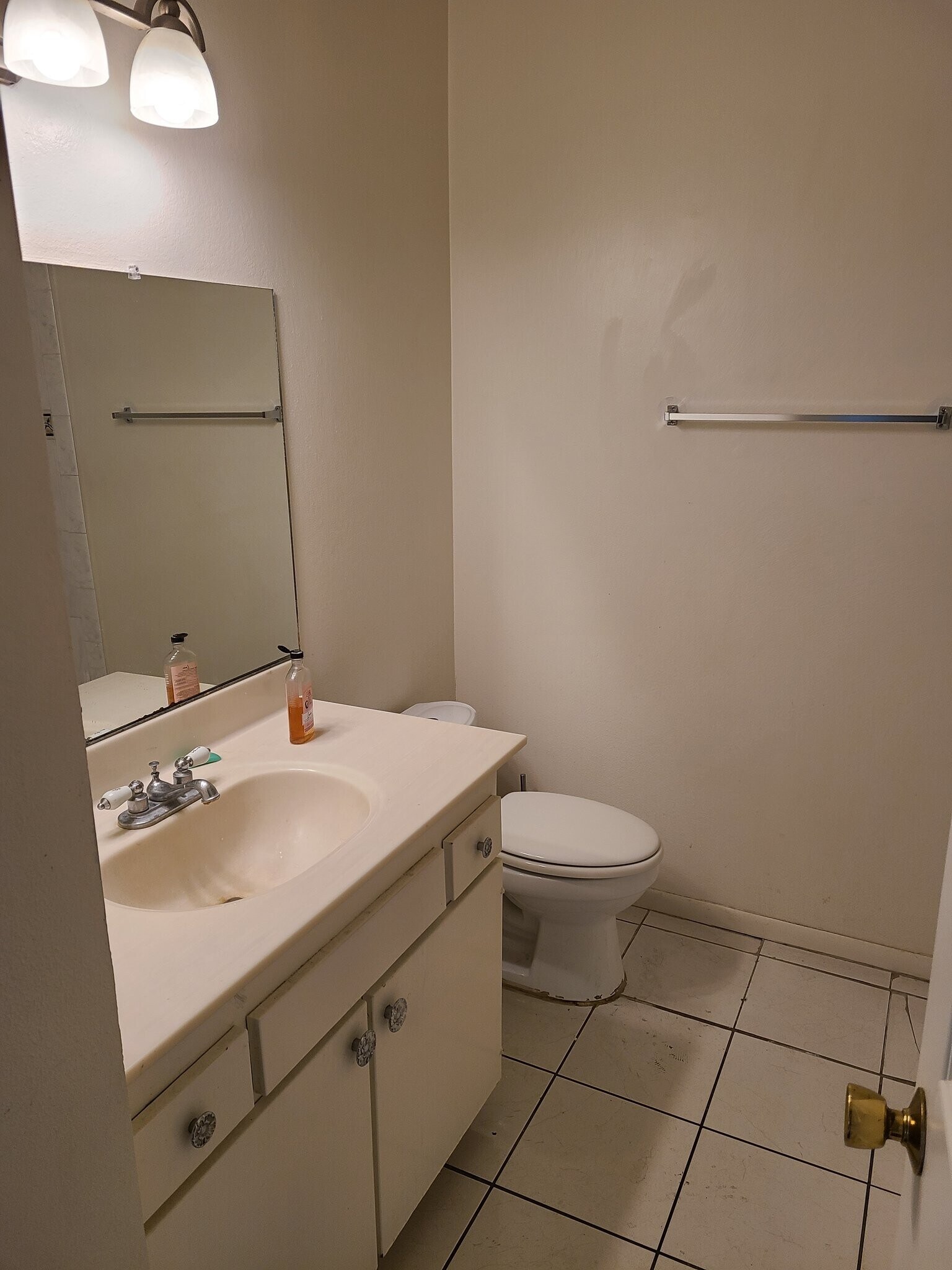 Building Photo - 2547 Rambling Ct