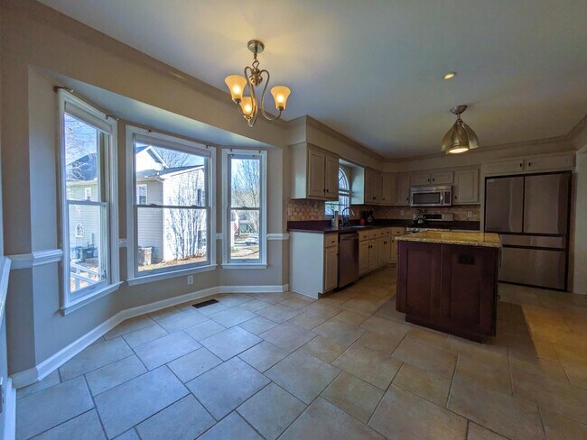 Building Photo - 417 Nichols Farm Dr