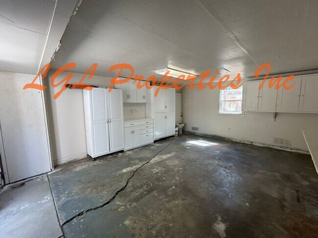 Building Photo - 2787 19th St