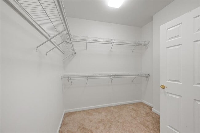Building Photo - 3334 Peachtree Rd NE