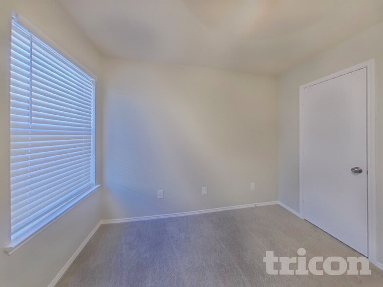 Building Photo - 10712 Braemoor Dr