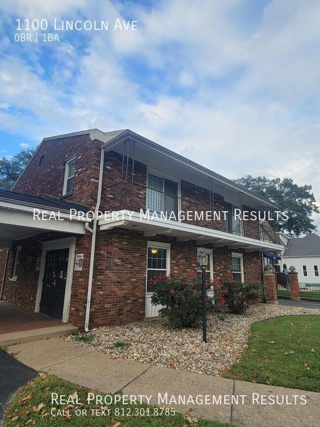 Primary Photo - Upstairs Studio Apartment/All Utilities In...