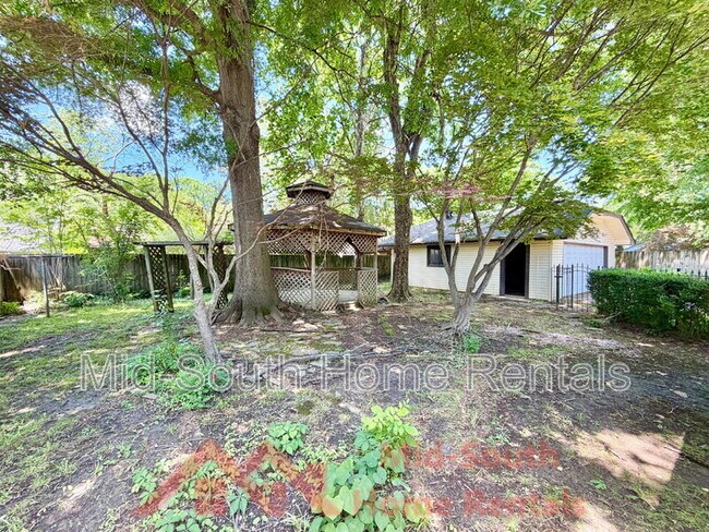 Building Photo - 2373 W Monica Dr