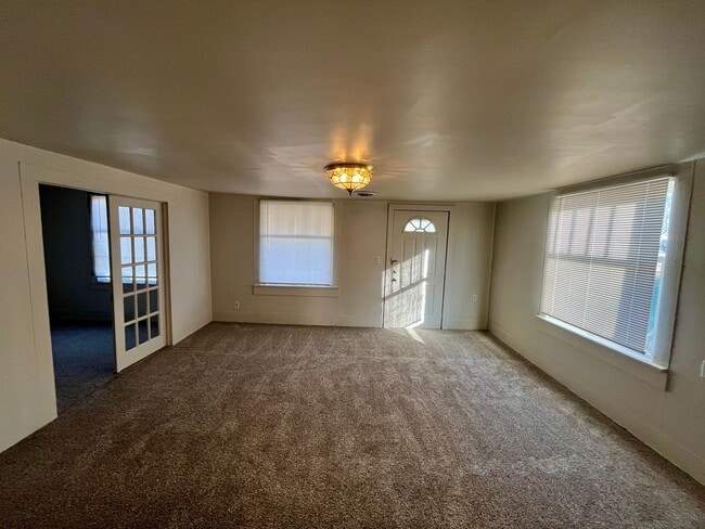 Building Photo - 3 Bed | 1 Bath | House