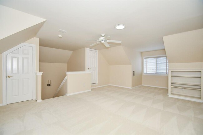 Building Photo - 2124 Nantucket Dr