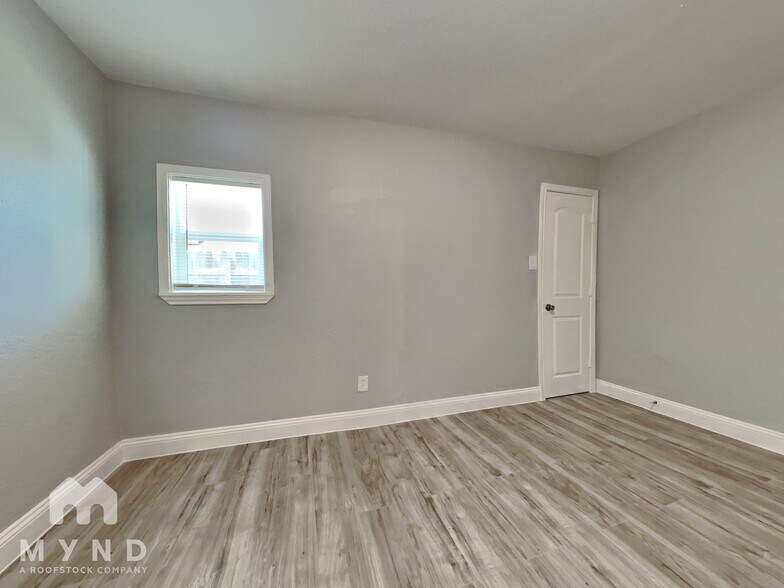 Building Photo - 4919 Quebec Blvd