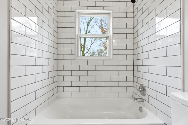 Building Photo - 1119 W Ashland Ave