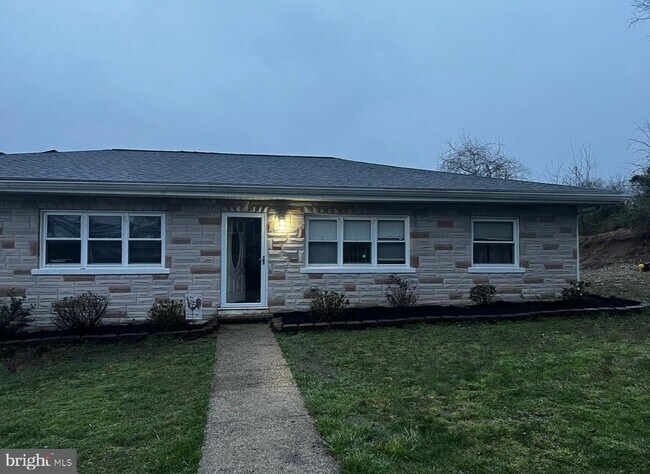 Building Photo - 3028 Tennessee Ave