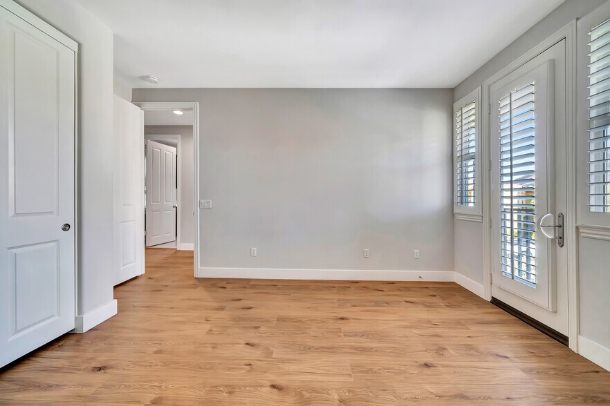 Building Photo - 4694 Luna Ct