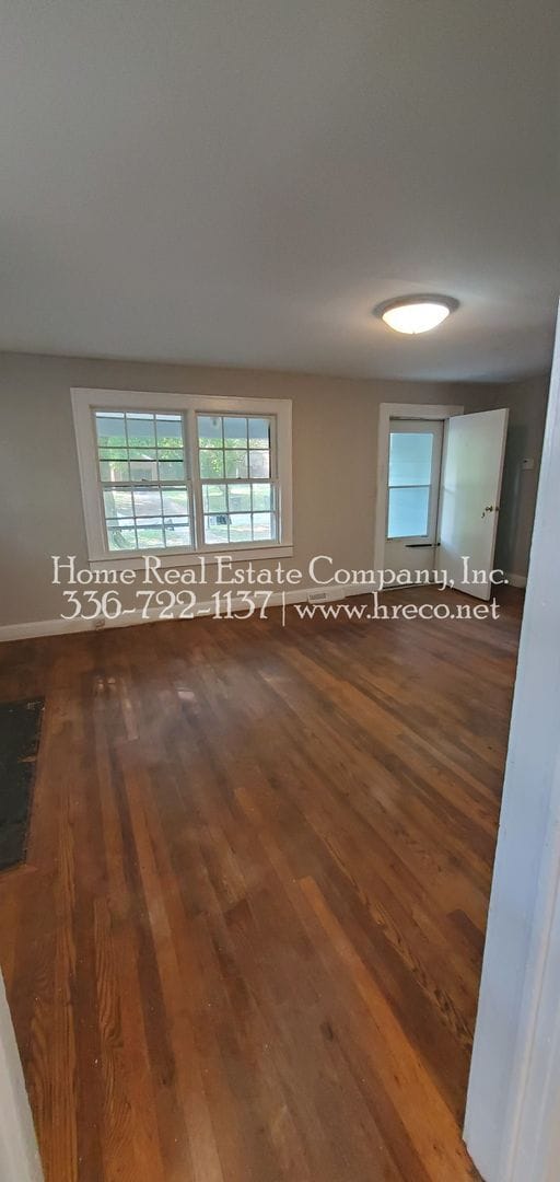 Building Photo - 310 Forty-Foot St