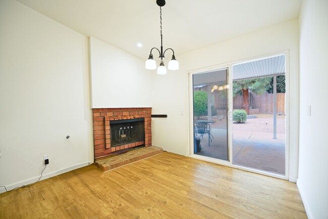 Building Photo - 13142 Reedley St