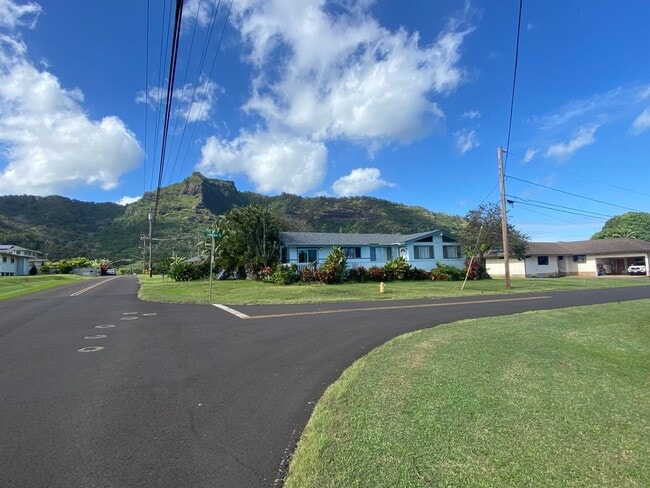 Primary Photo - Wailu Houselots 4 bed 2 bath unfurnished SFH