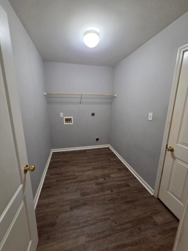 Building Photo - 141 McConnells Trace