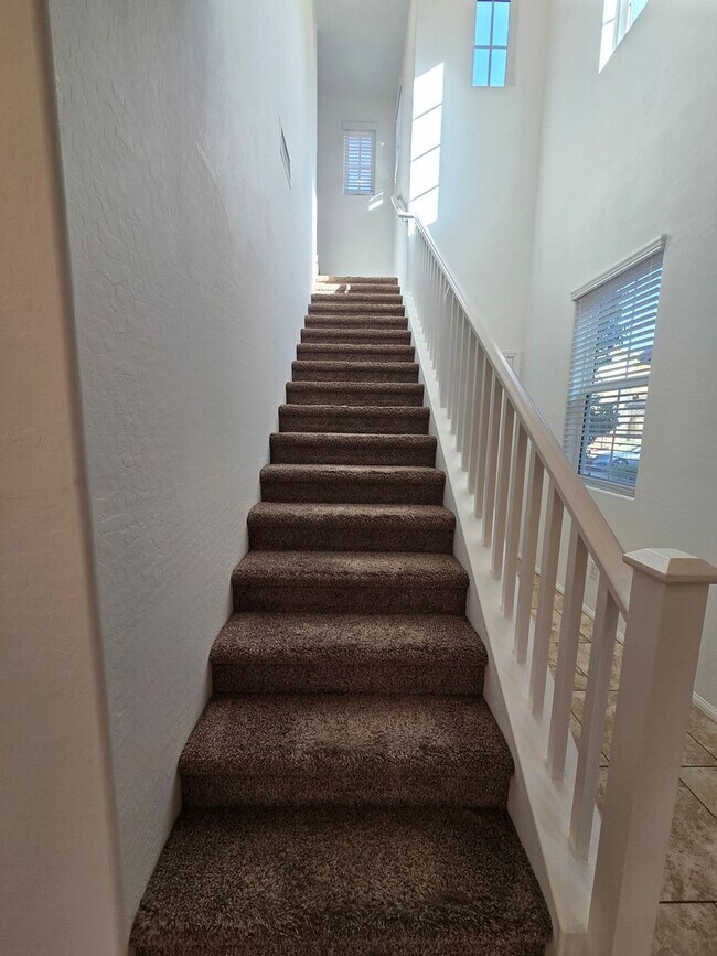 Building Photo - 3 BEDROOM, 2 1/2 BATHROOM, 2 STORY HOME in NW Las Vegas!!!