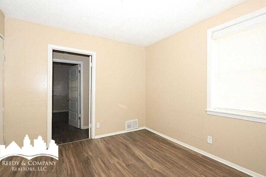 Building Photo - 416 Carbon Cove