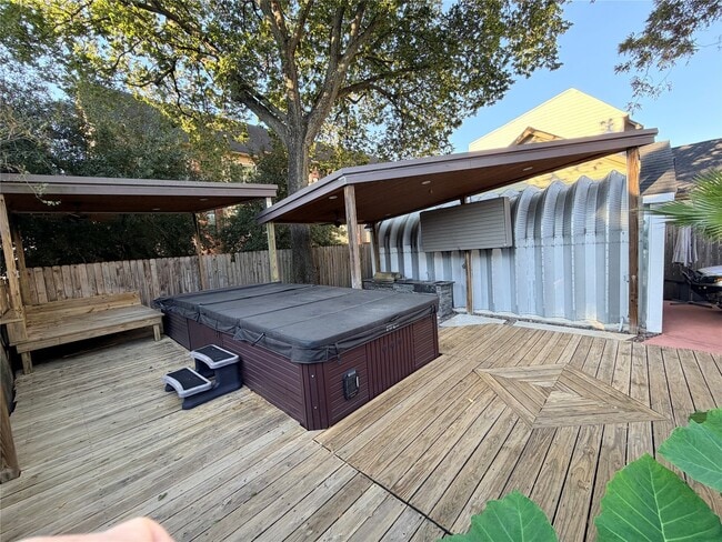 Building Photo - 3911 Barnes St