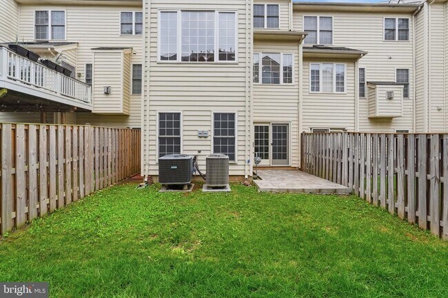 Building Photo - 25196 Whippoorwill Terrace