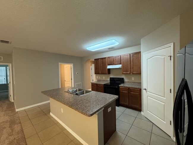 Building Photo - Beautiful 4 BR / 2 BA Home in Winter Haven!