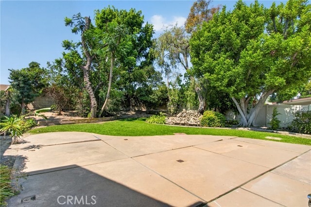 Building Photo - 2372 Apple Tree Dr