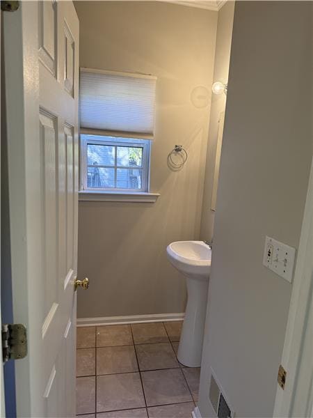 Building Photo - 27 Montgomery St SE