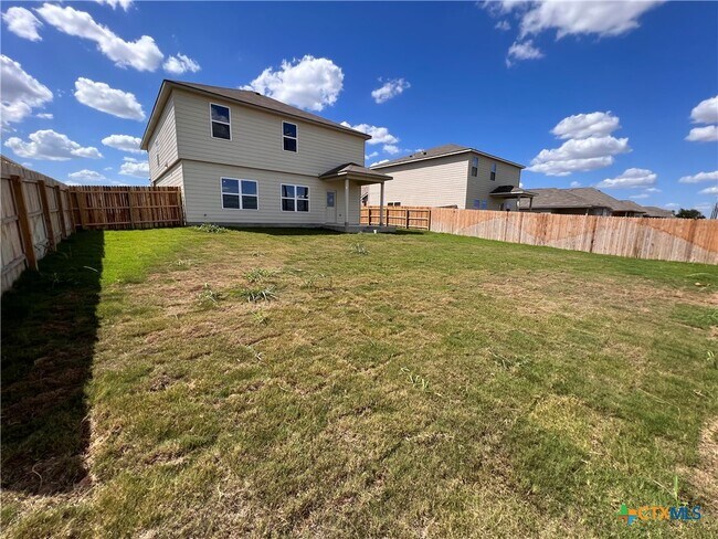 Building Photo - 741 Farmers Dell