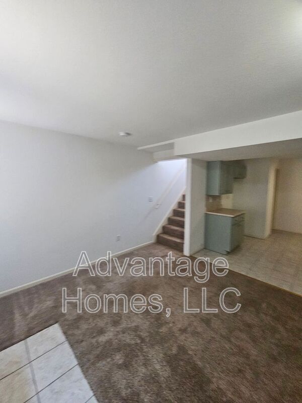 Building Photo - 801 Johnson Cir