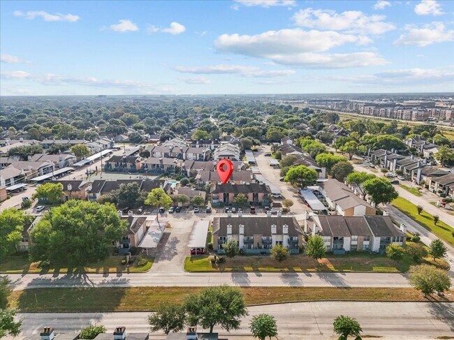 Building Photo - 250 El Dorado Blvd